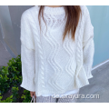 Leichter und hellweißer Pullover im neuen koreanischen Stil